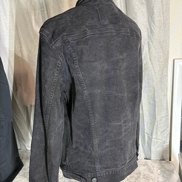 Vintage Levi’s Jean jacket for men size Large - Picture 6 of 16